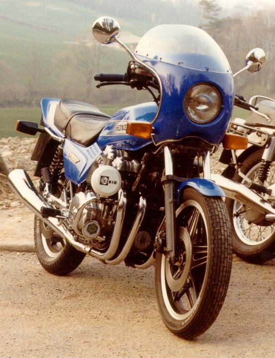 CB900_FA_4.jpg
