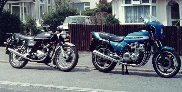 Commando_and_CB900.jpg